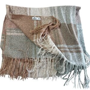Hollister Tan and Cream Textured Scarf